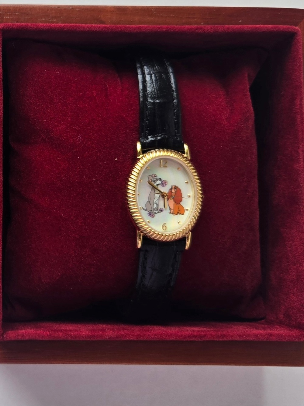 Disney Lady and the Tramp Collectible Watch w/ Original Wood Box